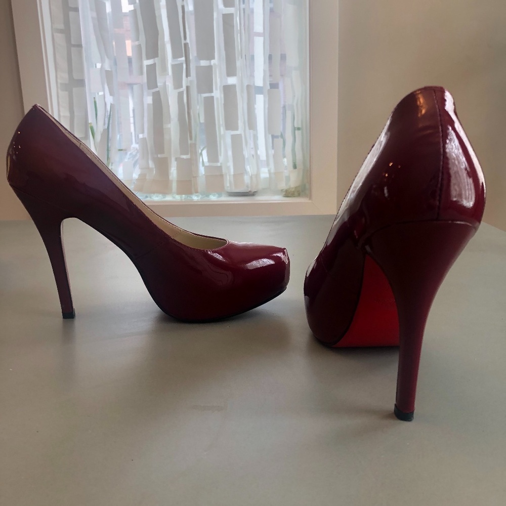 Christian Louboutin - Size 40 Platform Heels
